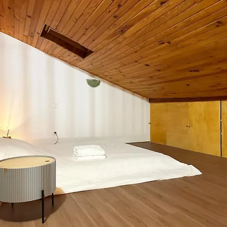 Duplex Style Private Yard 150m To Rer شقة *